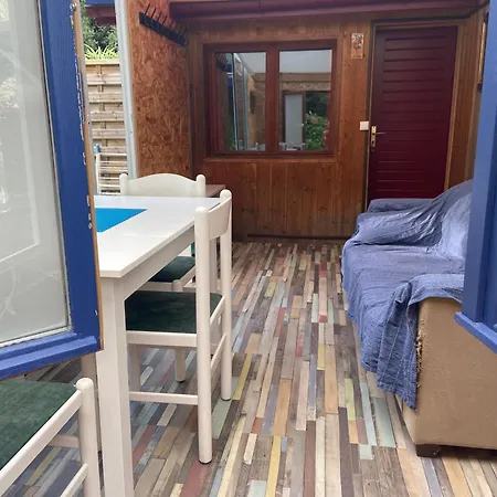 Δωμάτια σε οικογενειακή κατοικία Independant Au Calme A *